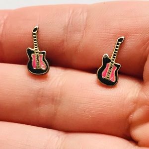 Guitar earrings
